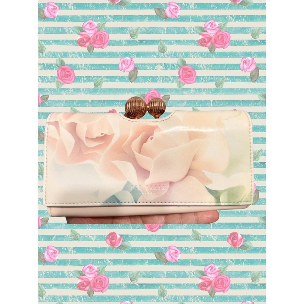 Ted Baker London Glossy Clutch Wallet Porcelain Rose Floral Pink Cream